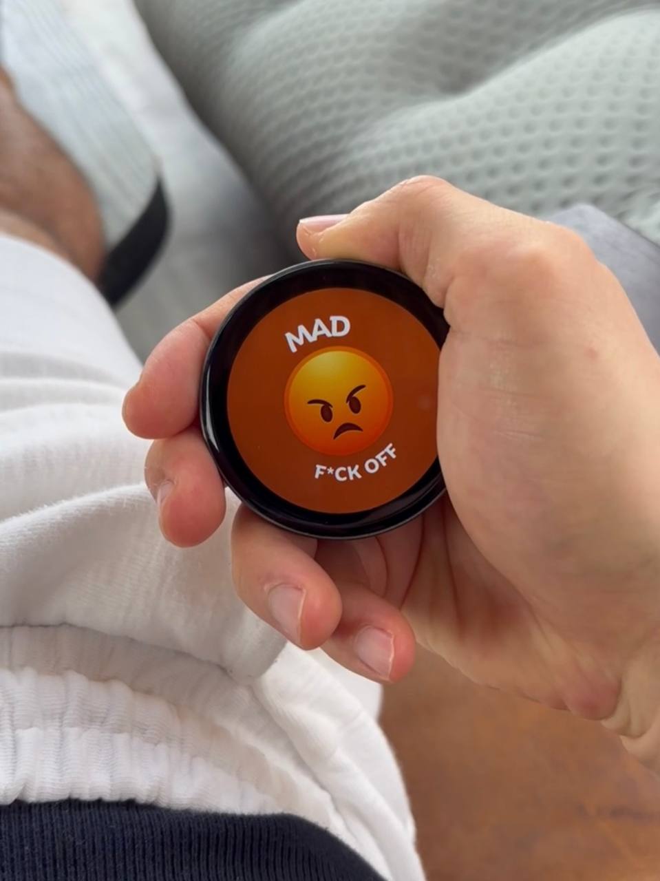 MemoPin - Mood Display